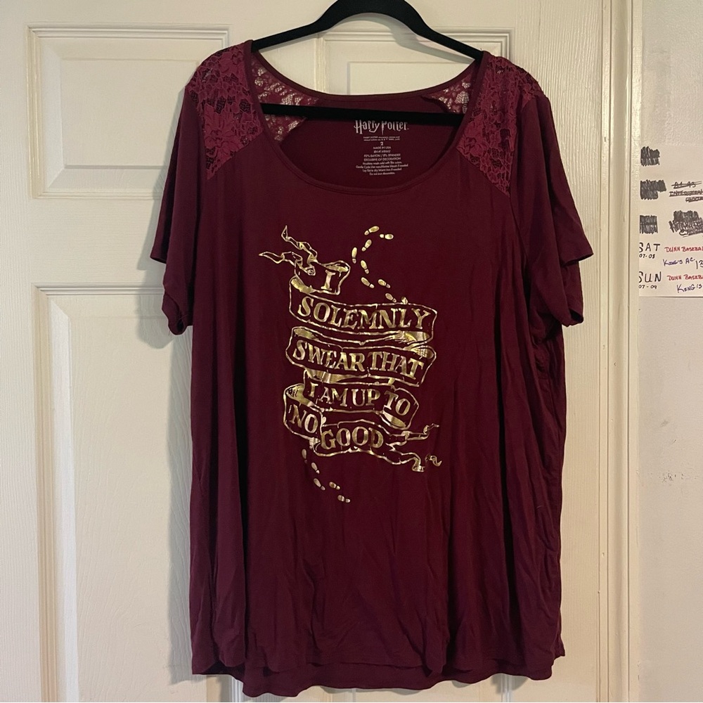 Torrid 2x harry potter maroon tee